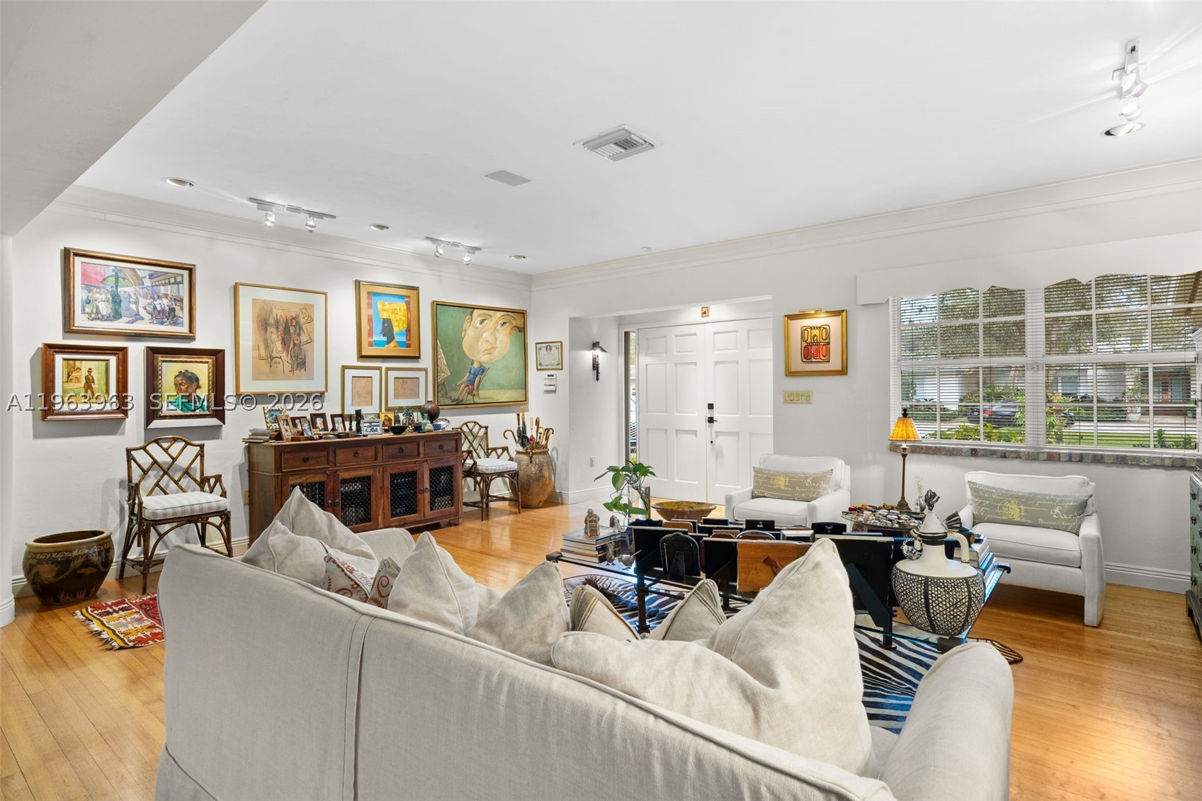 1255 Algardi Ave, Coral Gables FL 33146