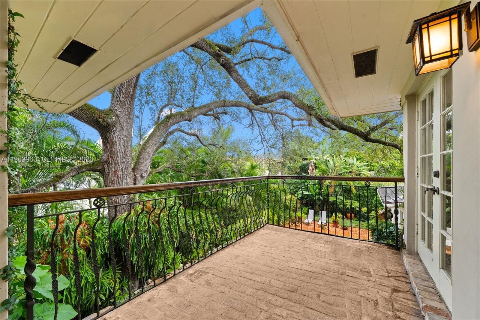 1255 Algardi Ave, Coral Gables FL 33146