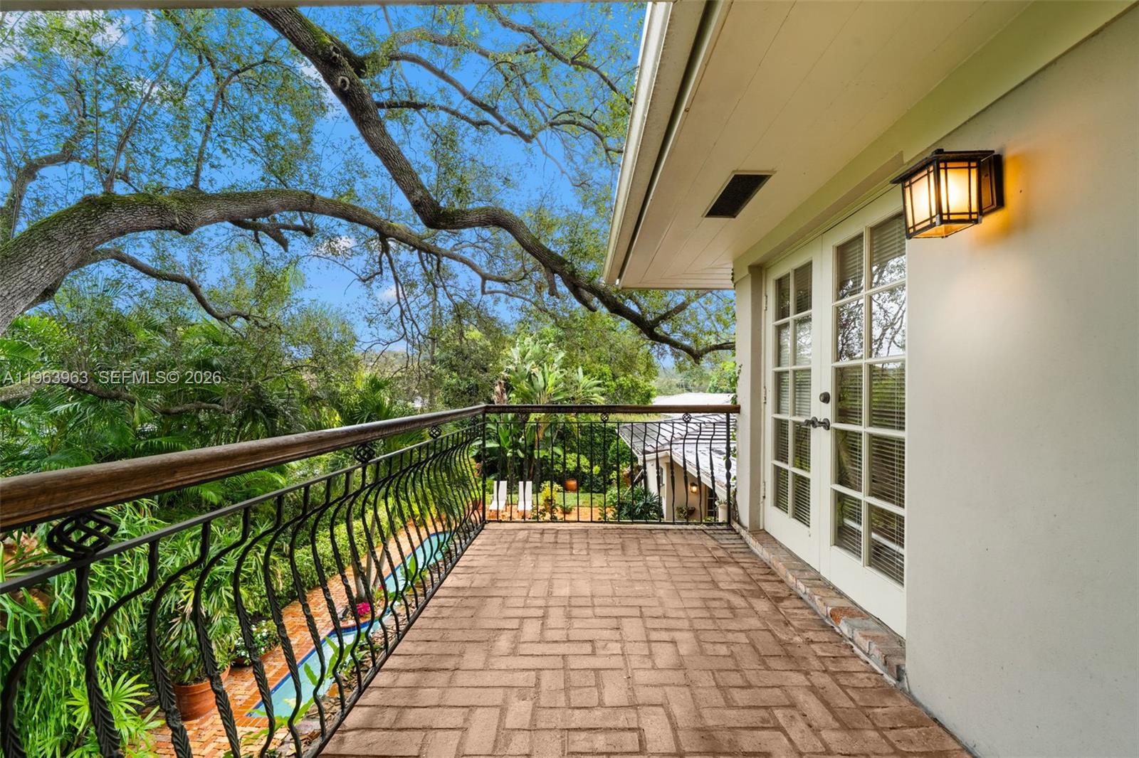 1255 Algardi Ave, Coral Gables FL 33146
