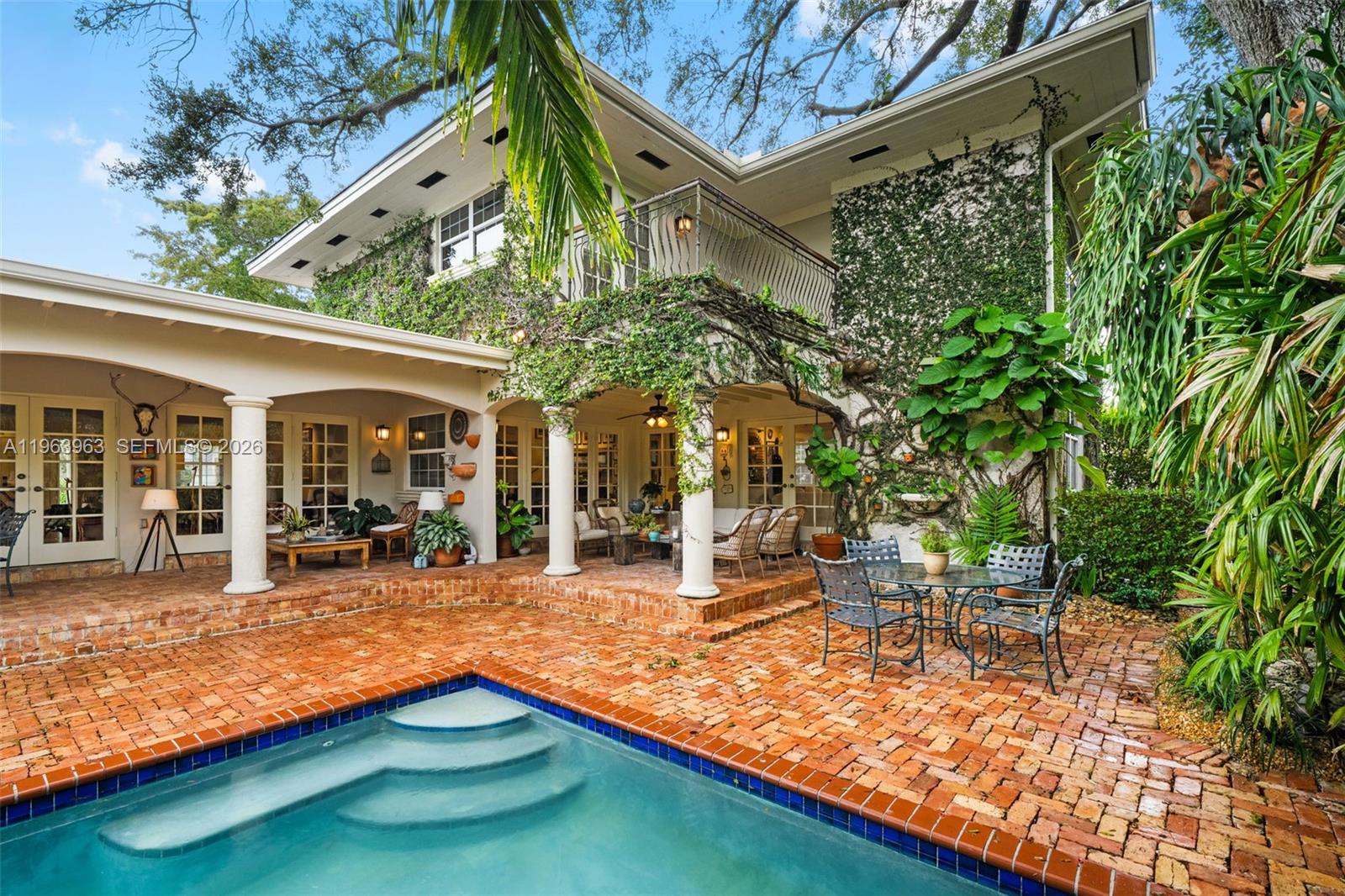 1255 Algardi Ave, Coral Gables FL 33146
