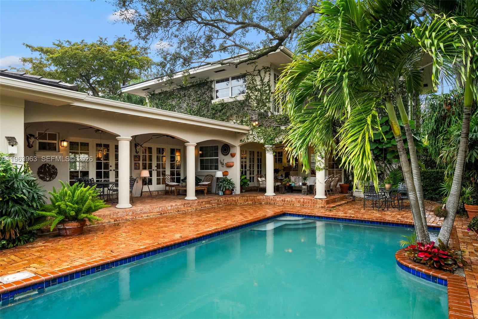 1255 Algardi Ave, Coral Gables FL 33146