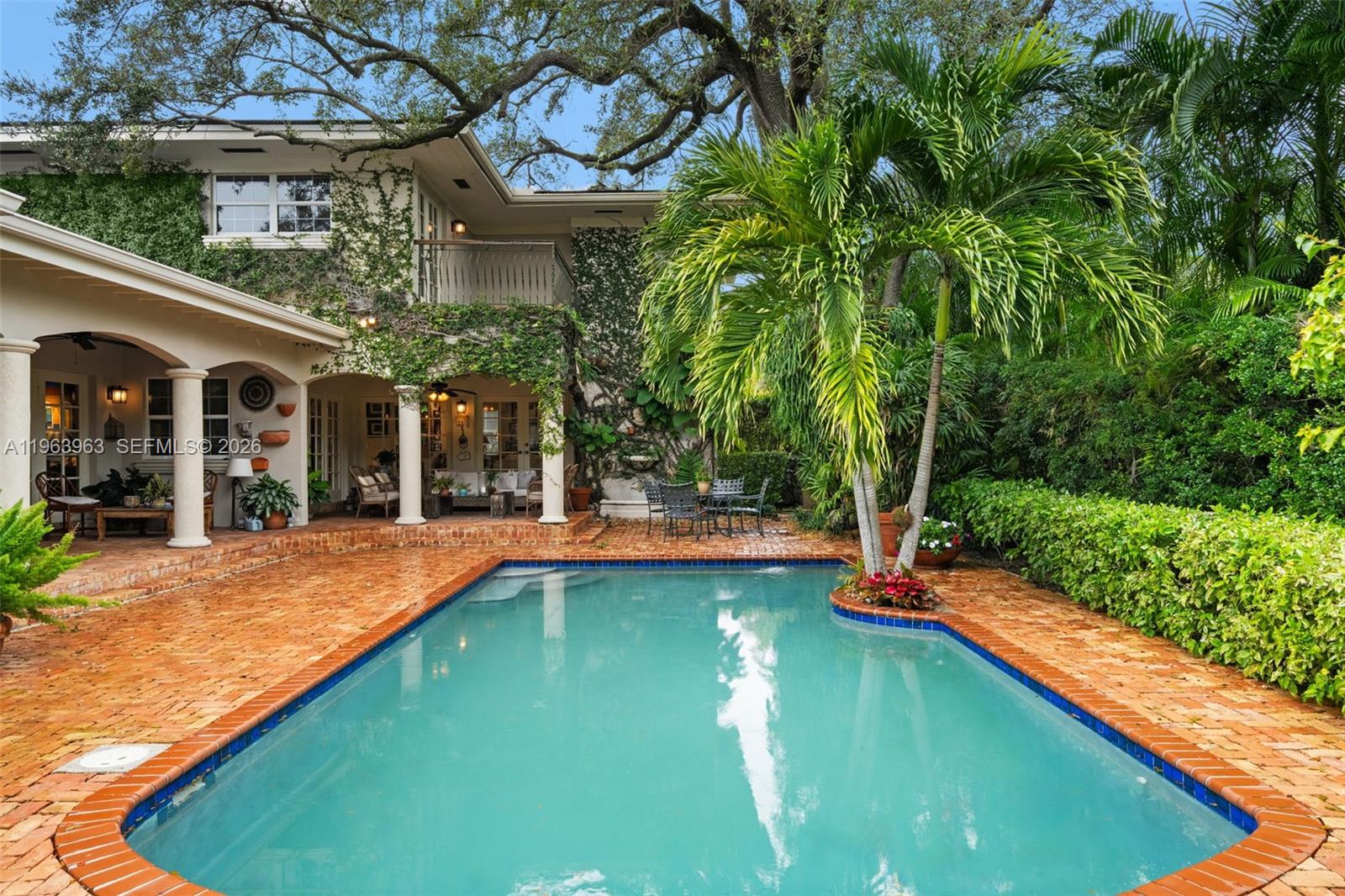 1255 Algardi Ave, Coral Gables FL 33146