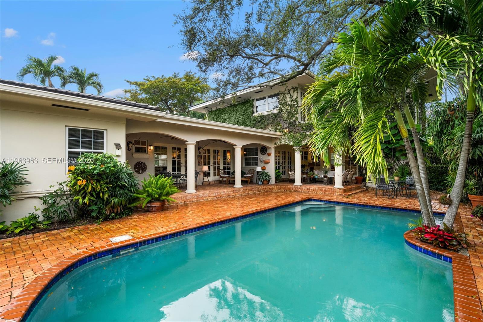 1255 Algardi Ave, Coral Gables FL 33146