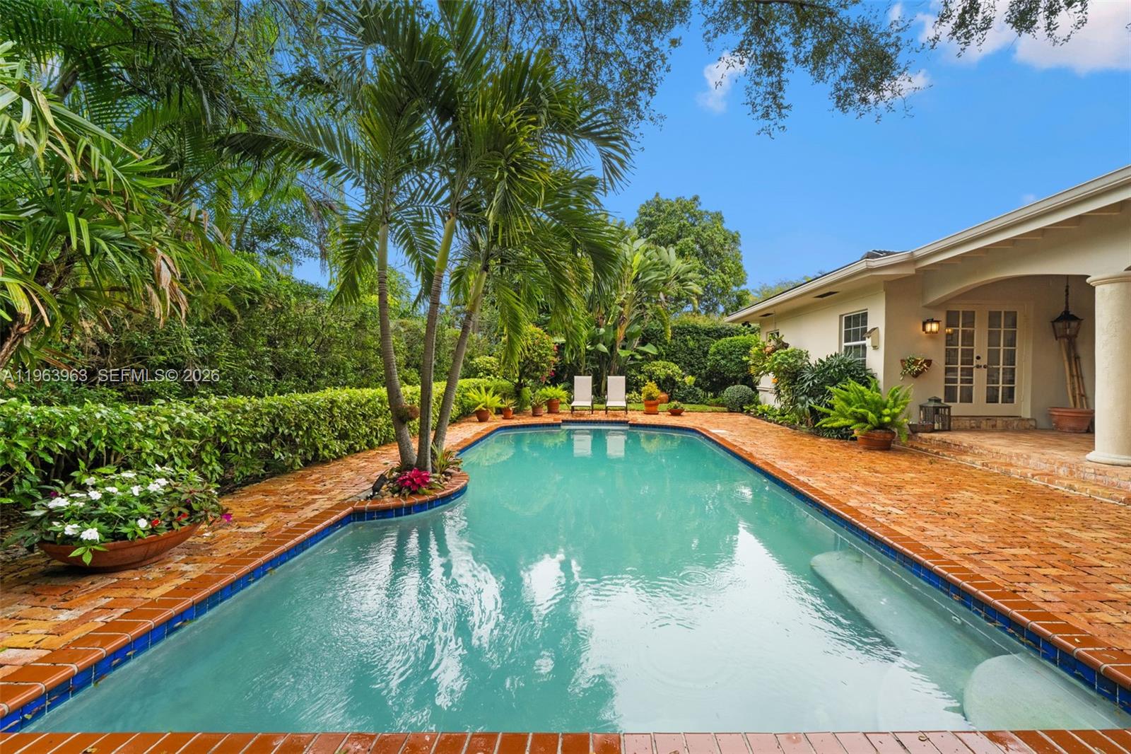 1255 Algardi Ave, Coral Gables FL 33146
