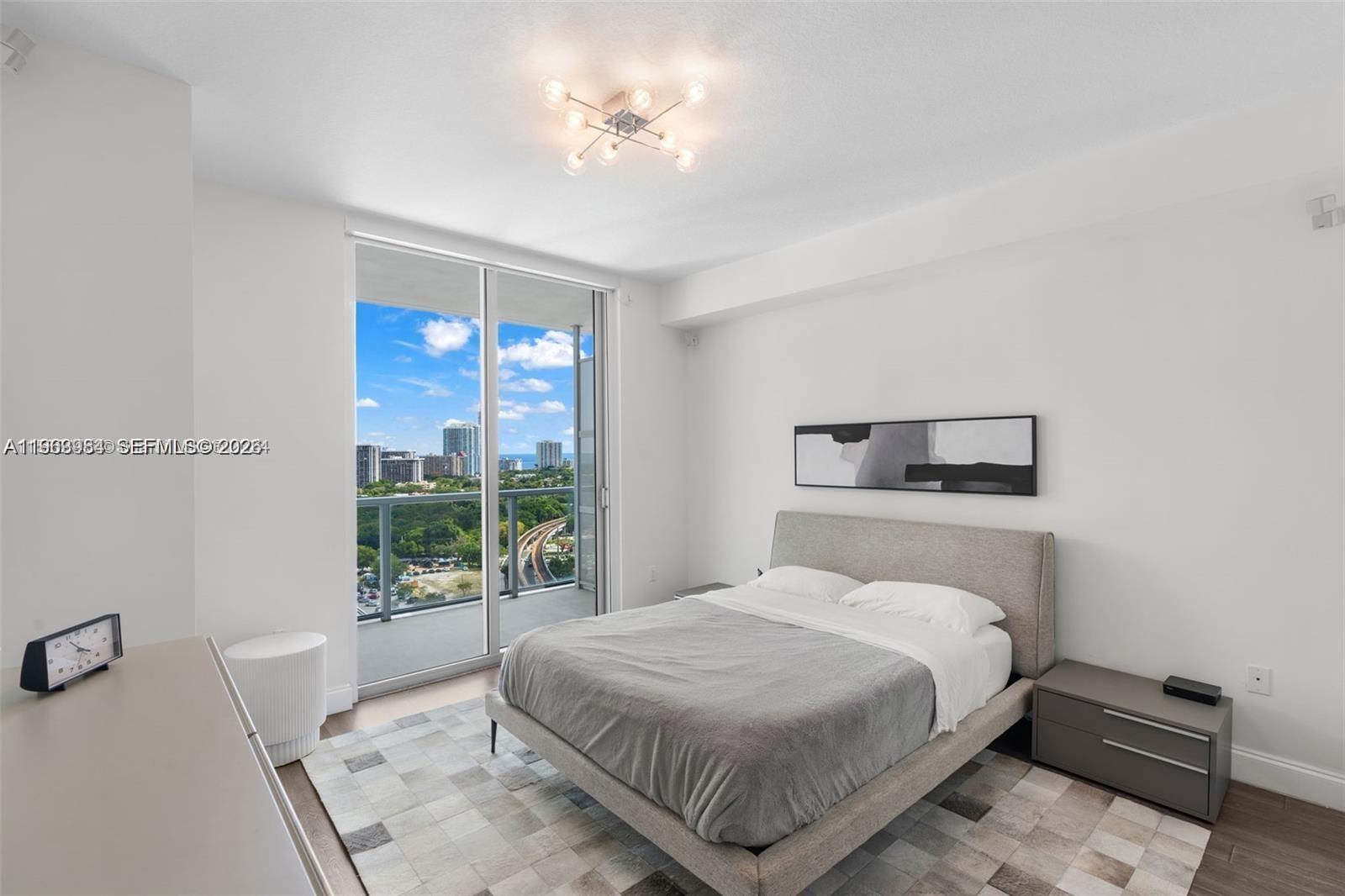 79 SW 12th St #2204-S, Miami FL 33130