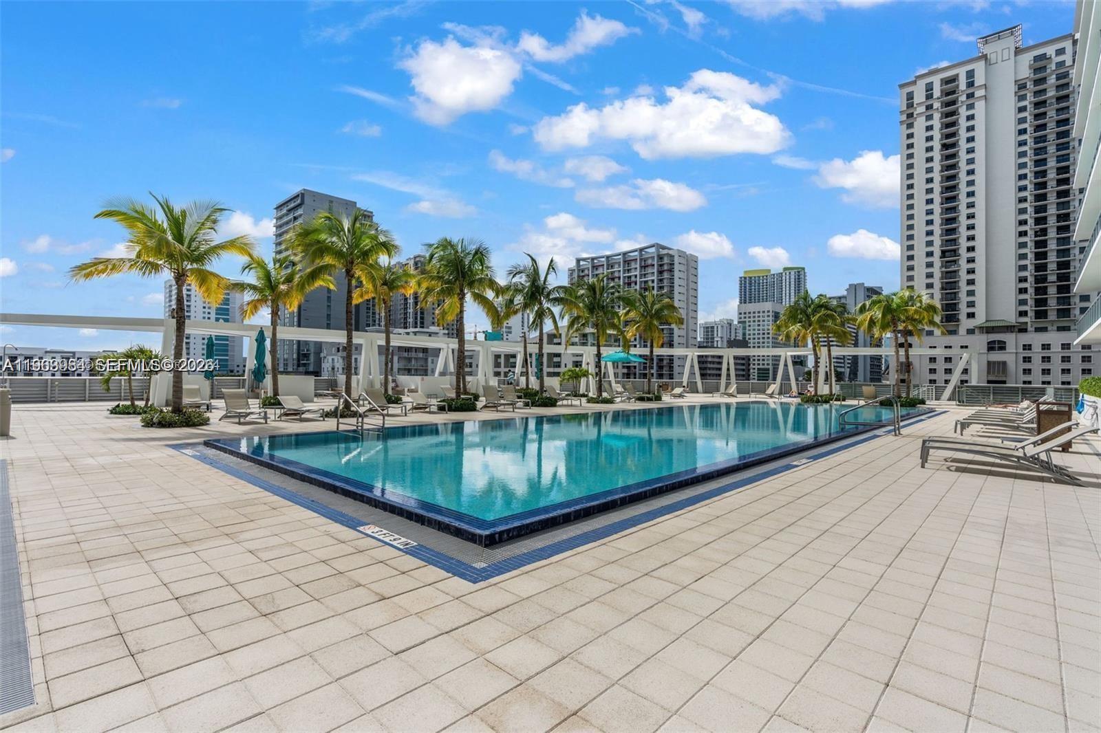 79 SW 12th St #2204-S, Miami FL 33130