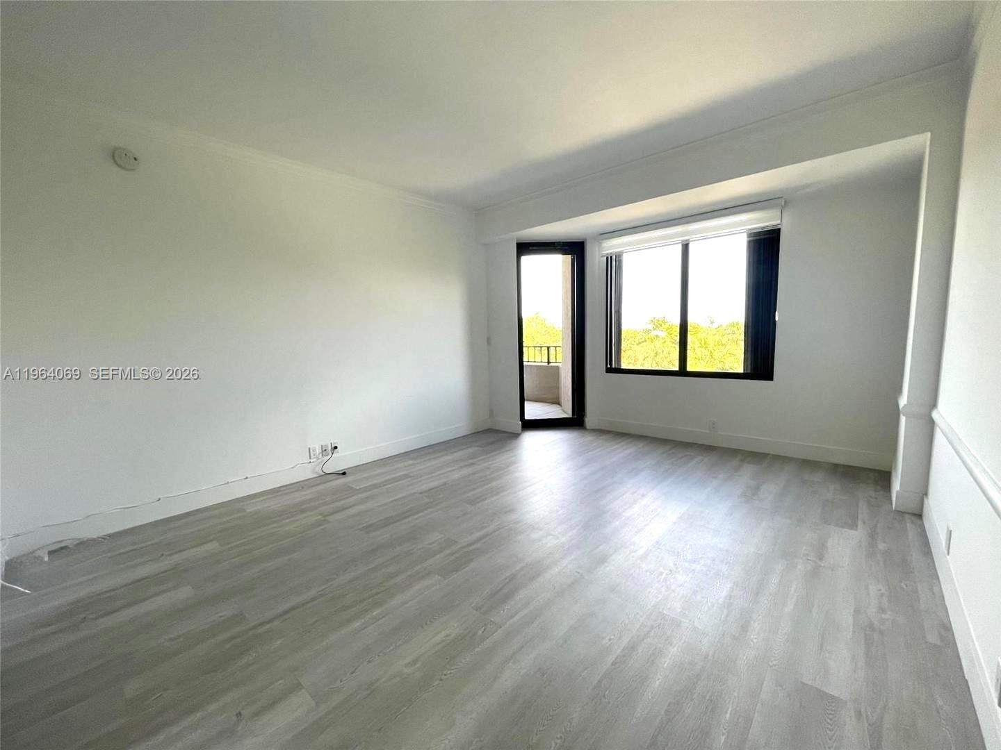 201 Crandon Blvd #306, Key Biscayne FL 33149