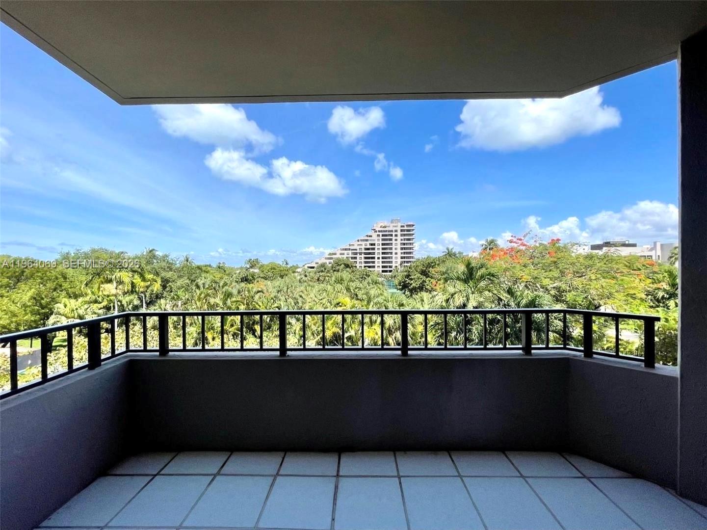 201 Crandon Blvd #306, Key Biscayne FL 33149