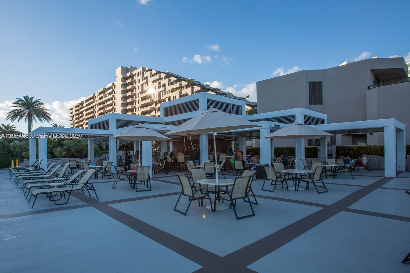 201 Crandon Blvd #306, Key Biscayne FL 33149