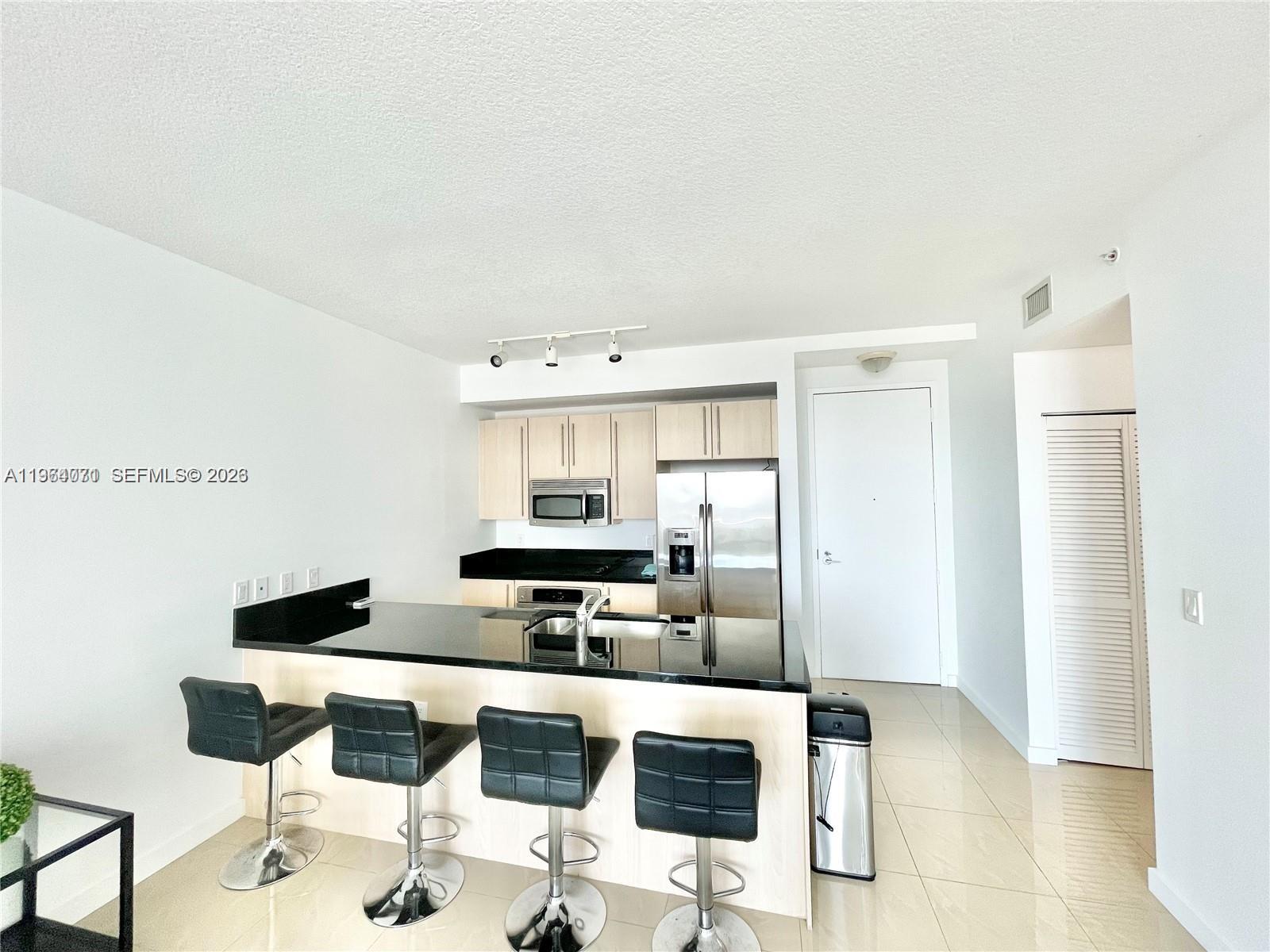 79 SW 12th St #2402-S, Miami FL 33130