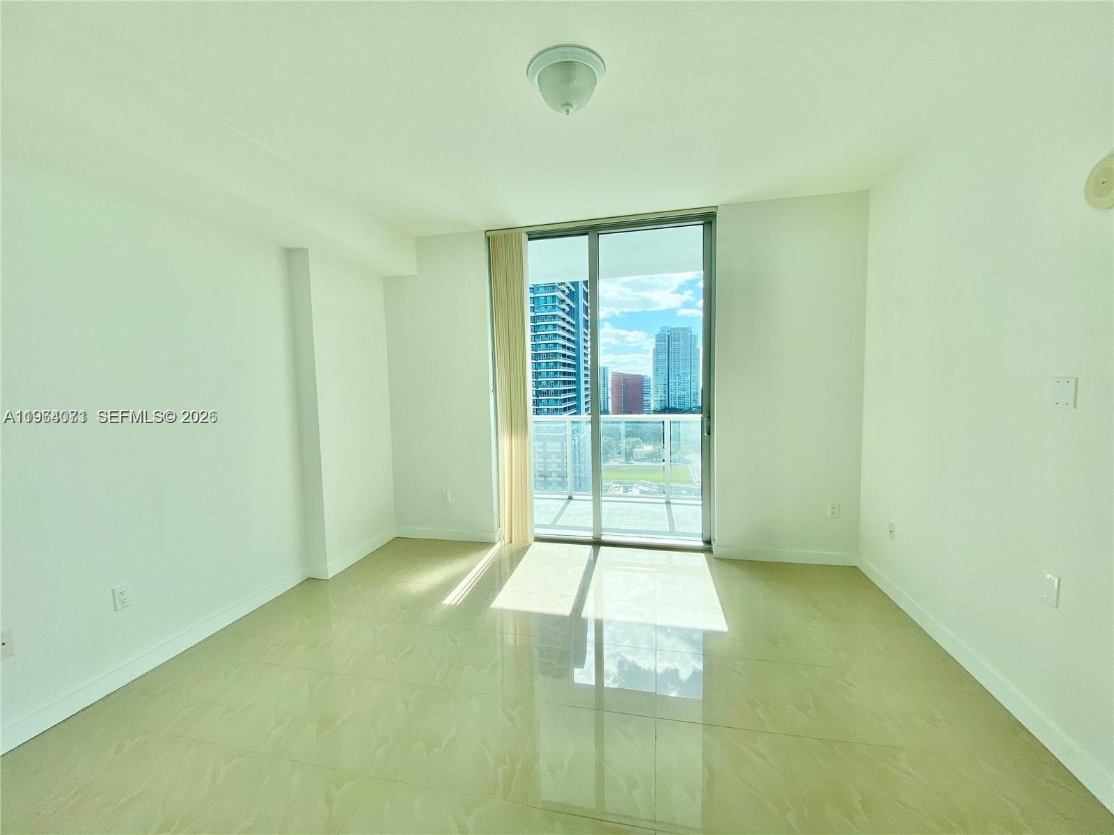 79 SW 12th St #2402-S, Miami FL 33130