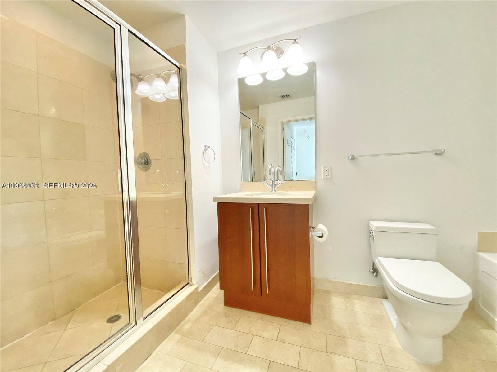 79 SW 12th St #2402-S, Miami FL 33130