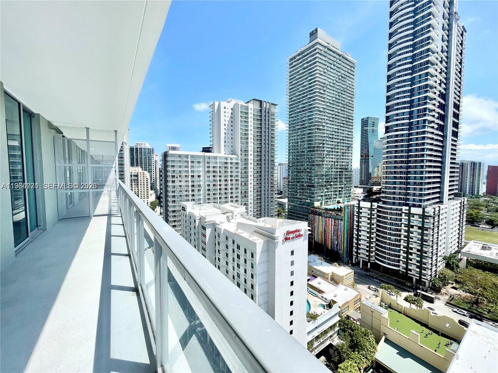 79 SW 12th St #2402-S, Miami FL 33130