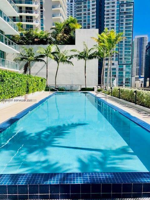 79 SW 12th St #2402-S, Miami FL 33130