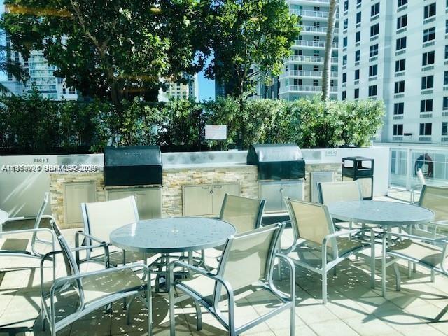 79 SW 12th St #2402-S, Miami FL 33130