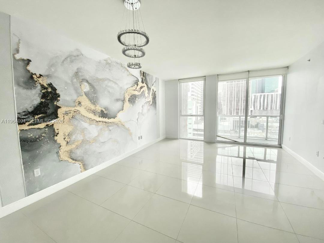 244 Biscayne Blvd #1605, Miami FL 33132