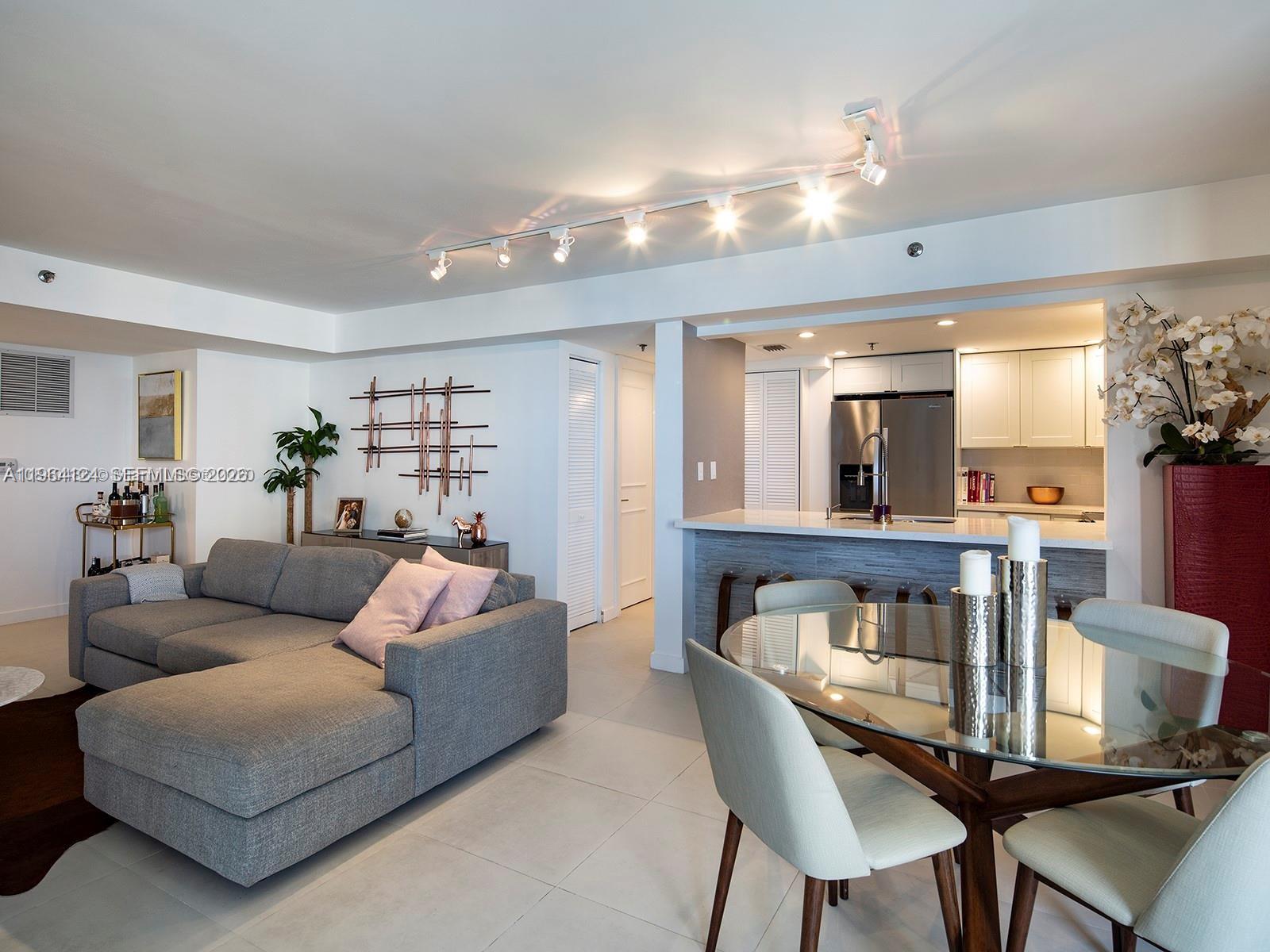 540 Brickell Key Dr #1504, Miami FL 33131