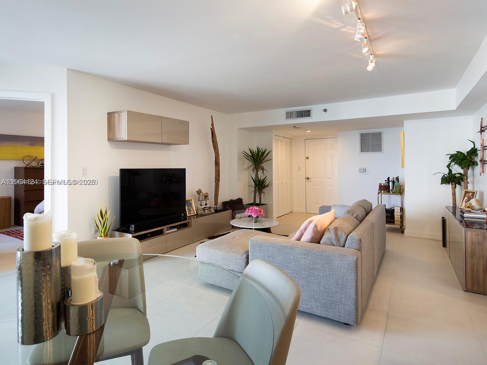 540 Brickell Key Dr #1504, Miami FL 33131