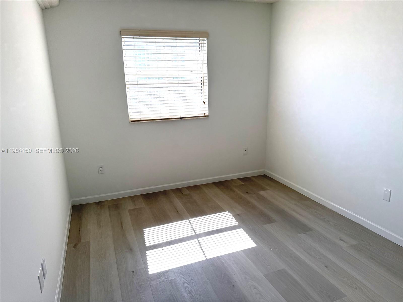 185 SE 14th Ter #1807, Miami FL 33131