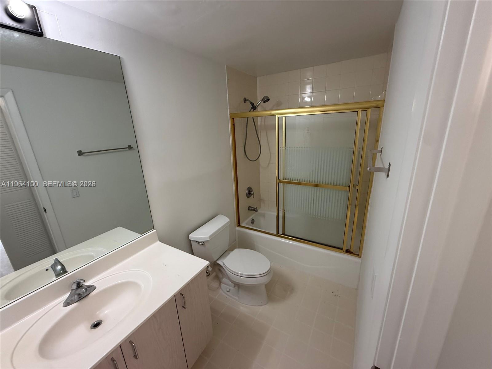 185 SE 14th Ter #1807, Miami FL 33131