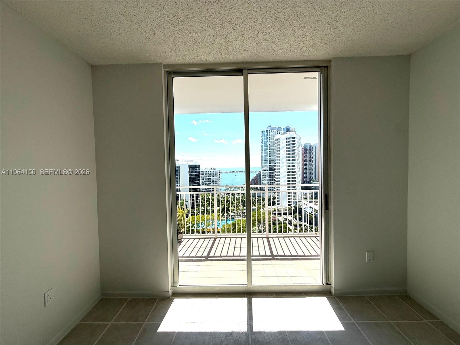 185 SE 14th Ter #1807, Miami FL 33131