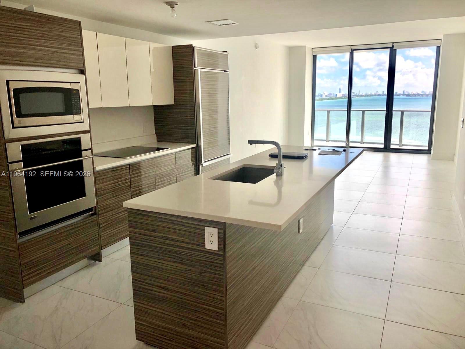 460 NE 28th St #1602, Miami FL 33137