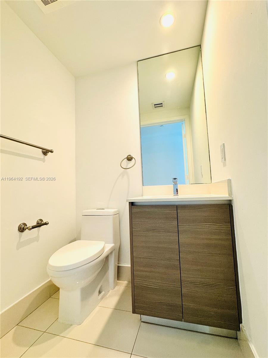 460 NE 28th St #1602, Miami FL 33137