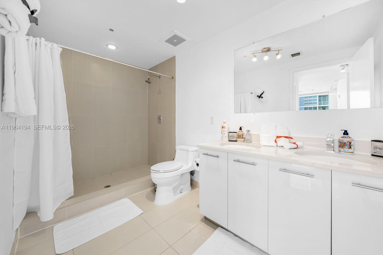 3250 NE 1st Ave #1104, Miami FL 33137