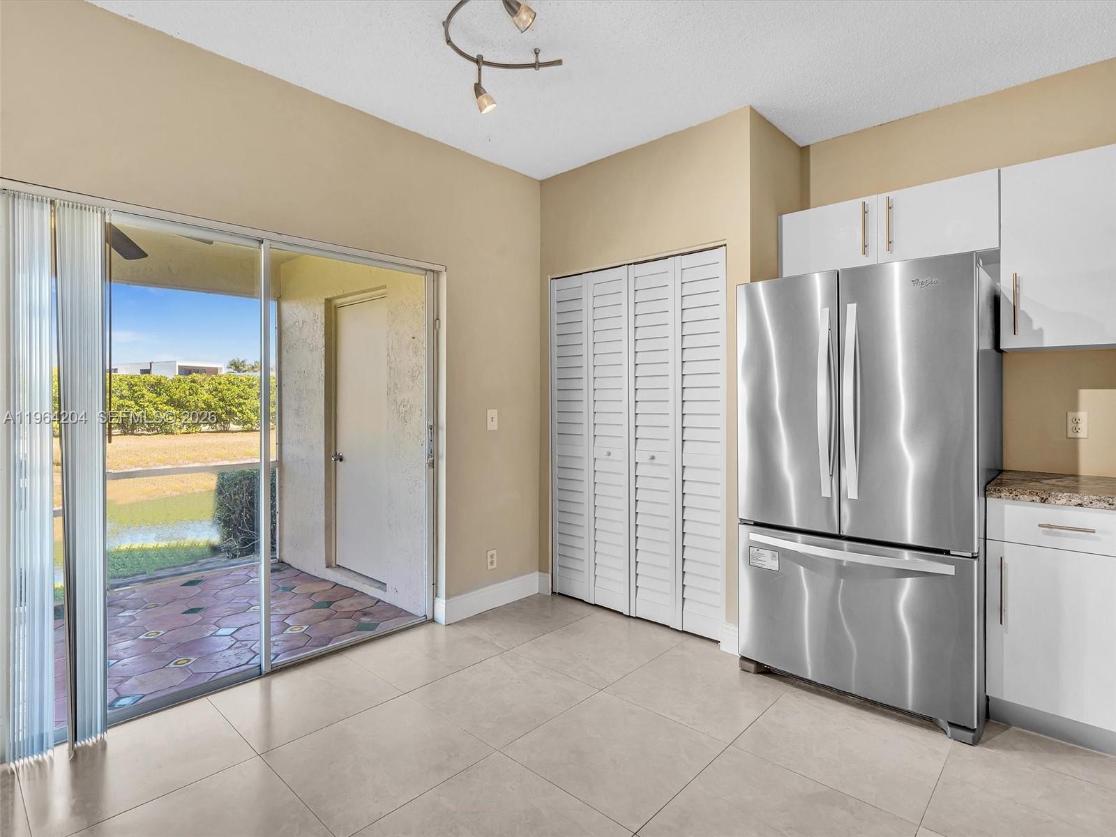 60 Key West Ct #60, Weston FL 33326