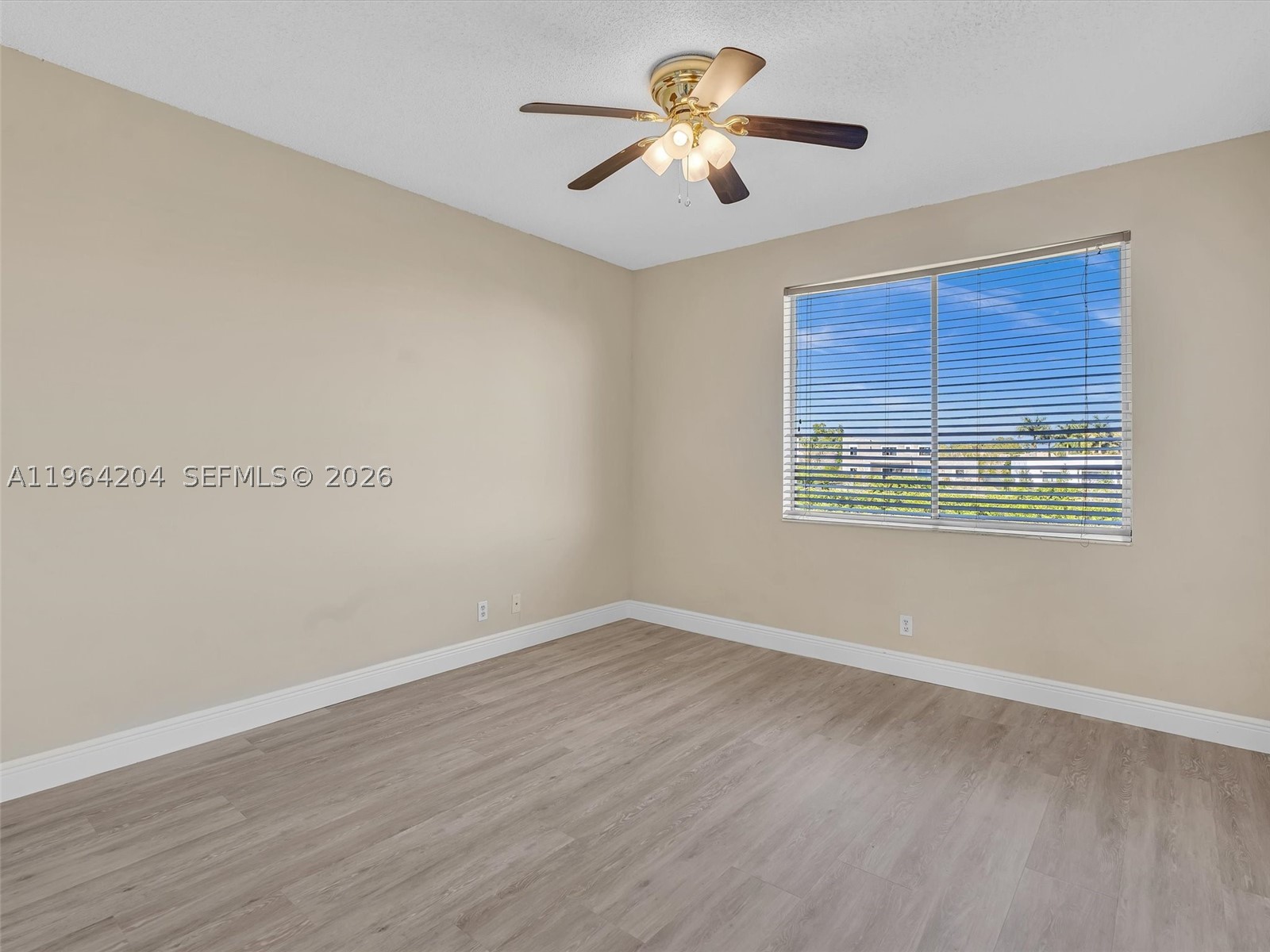 60 Key West Ct #60, Weston FL 33326