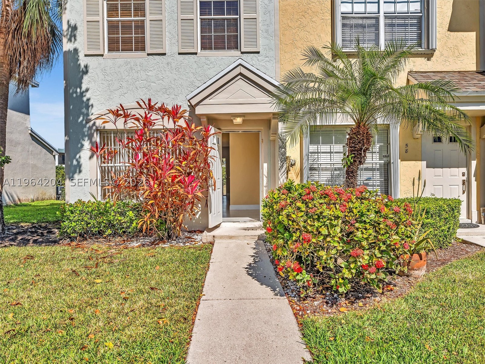 60 Key West Ct #60, Weston FL 33326