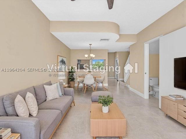 60 Key West Ct #60, Weston FL 33326