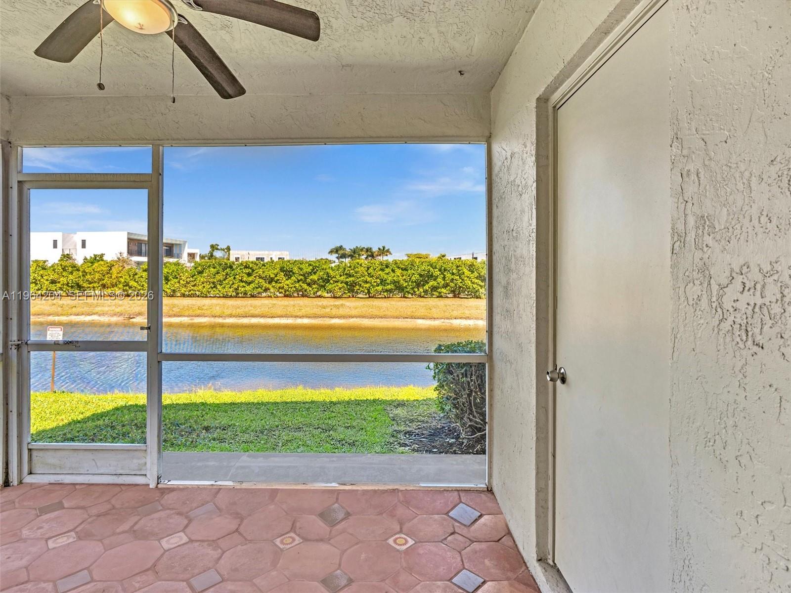 60 Key West Ct #60, Weston FL 33326