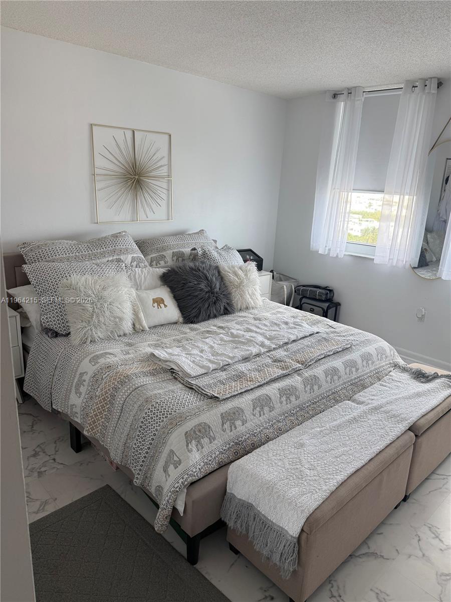 90 Alton Rd #1407, Miami Beach FL 33139