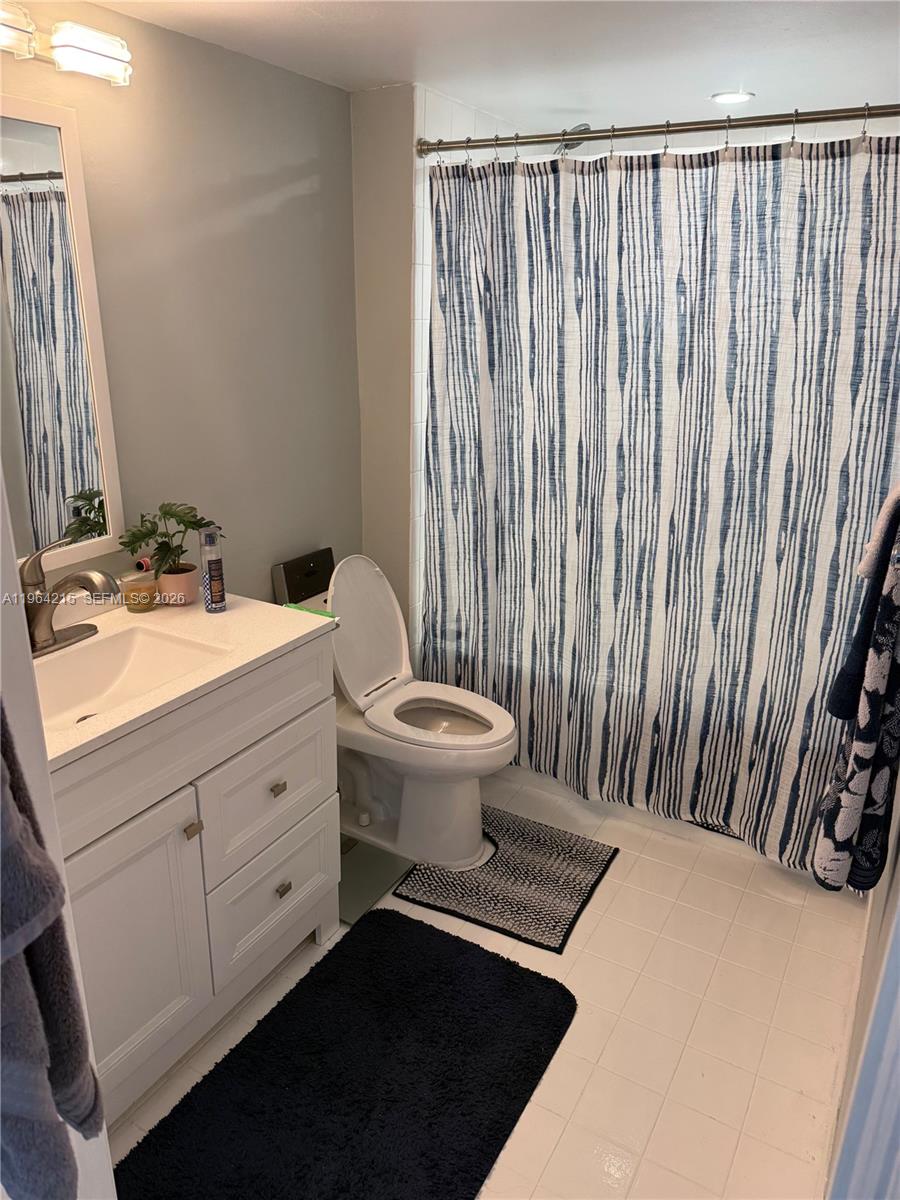 90 Alton Rd #1407, Miami Beach FL 33139
