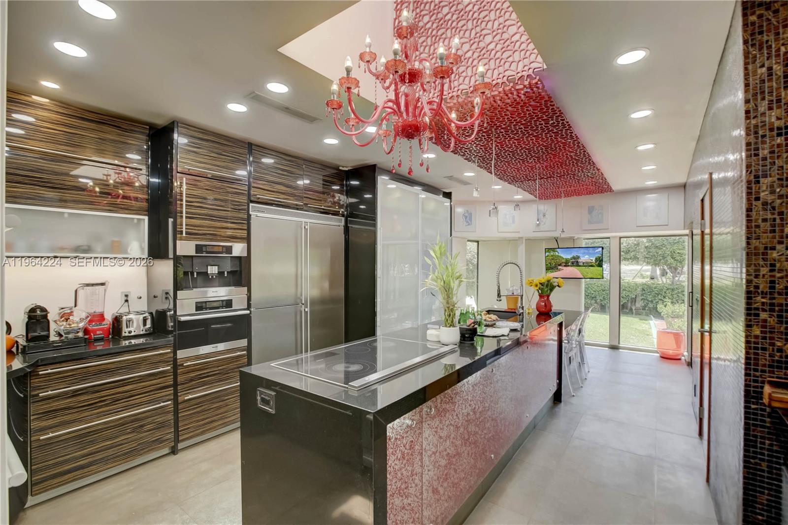 913 Diplomat Parkway, Hallandale Beach FL 33009