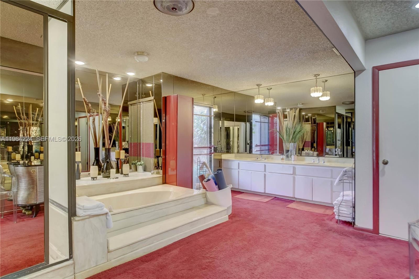 913 Diplomat Parkway, Hallandale Beach FL 33009