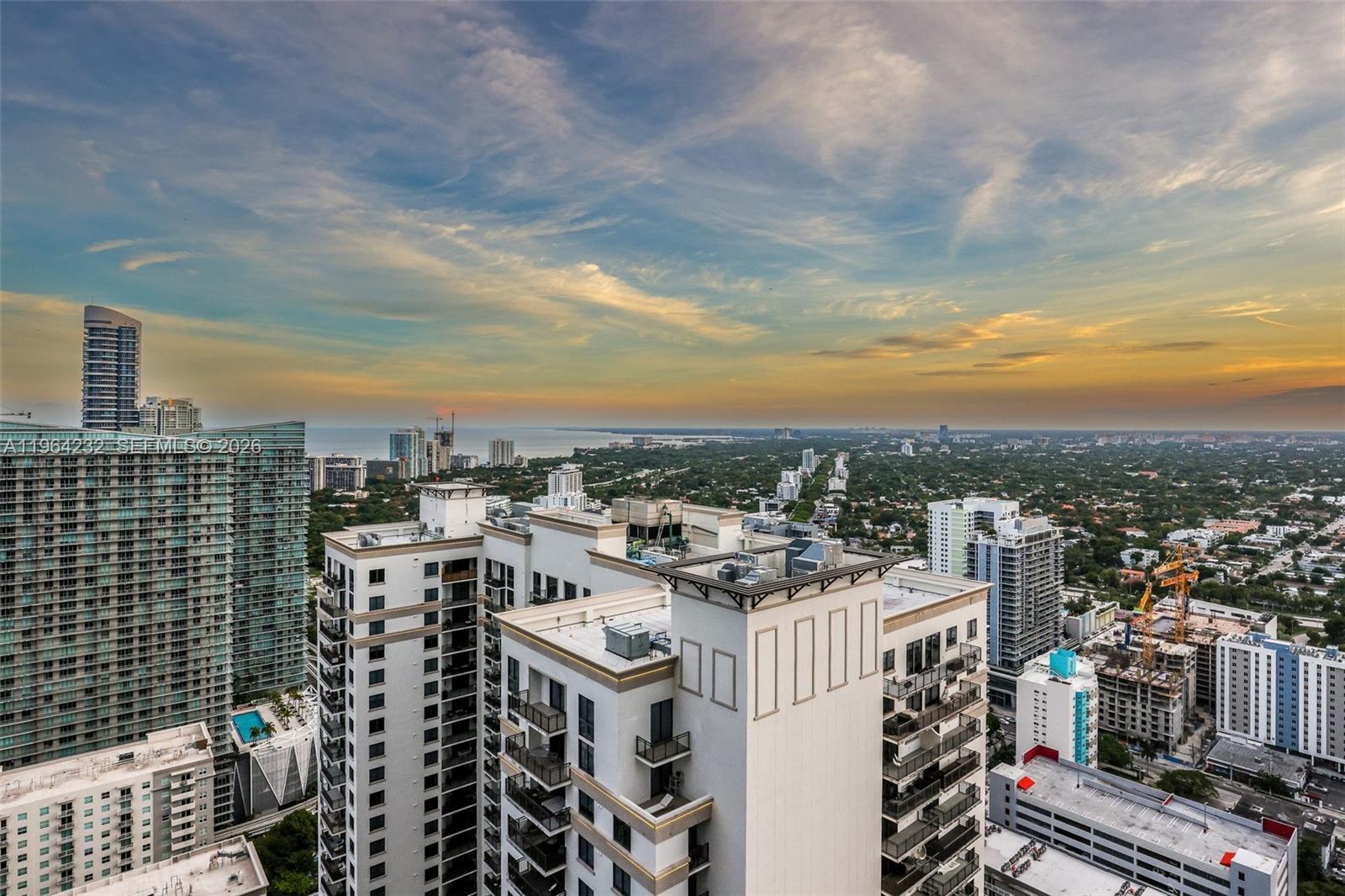 55 SW 9th St #3906, Miami FL 33130