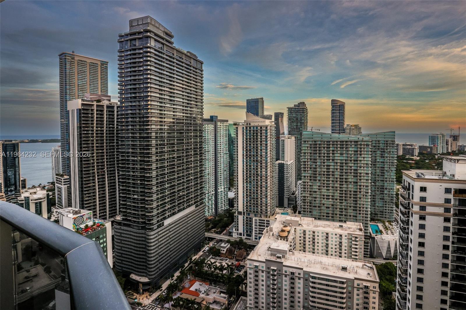 55 SW 9th St #3906, Miami FL 33130