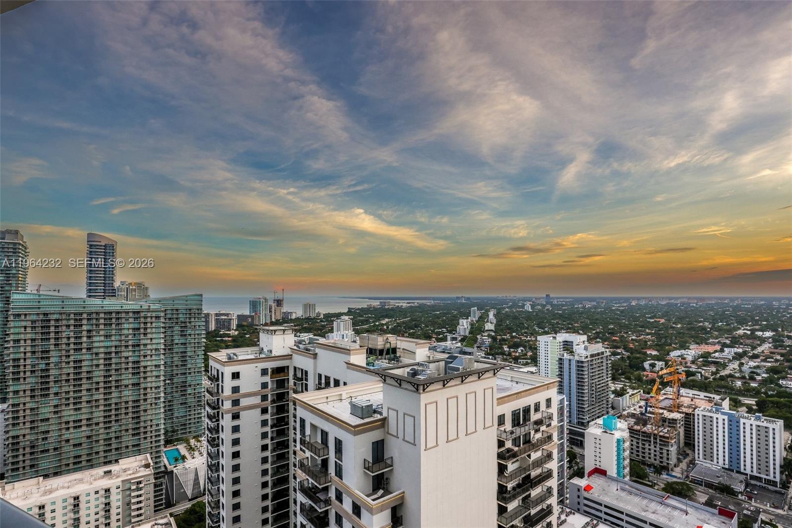 55 SW 9th St #3906, Miami FL 33130