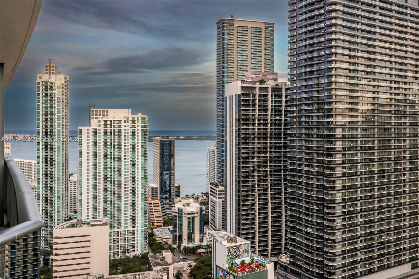 55 SW 9th St #3906, Miami FL 33130