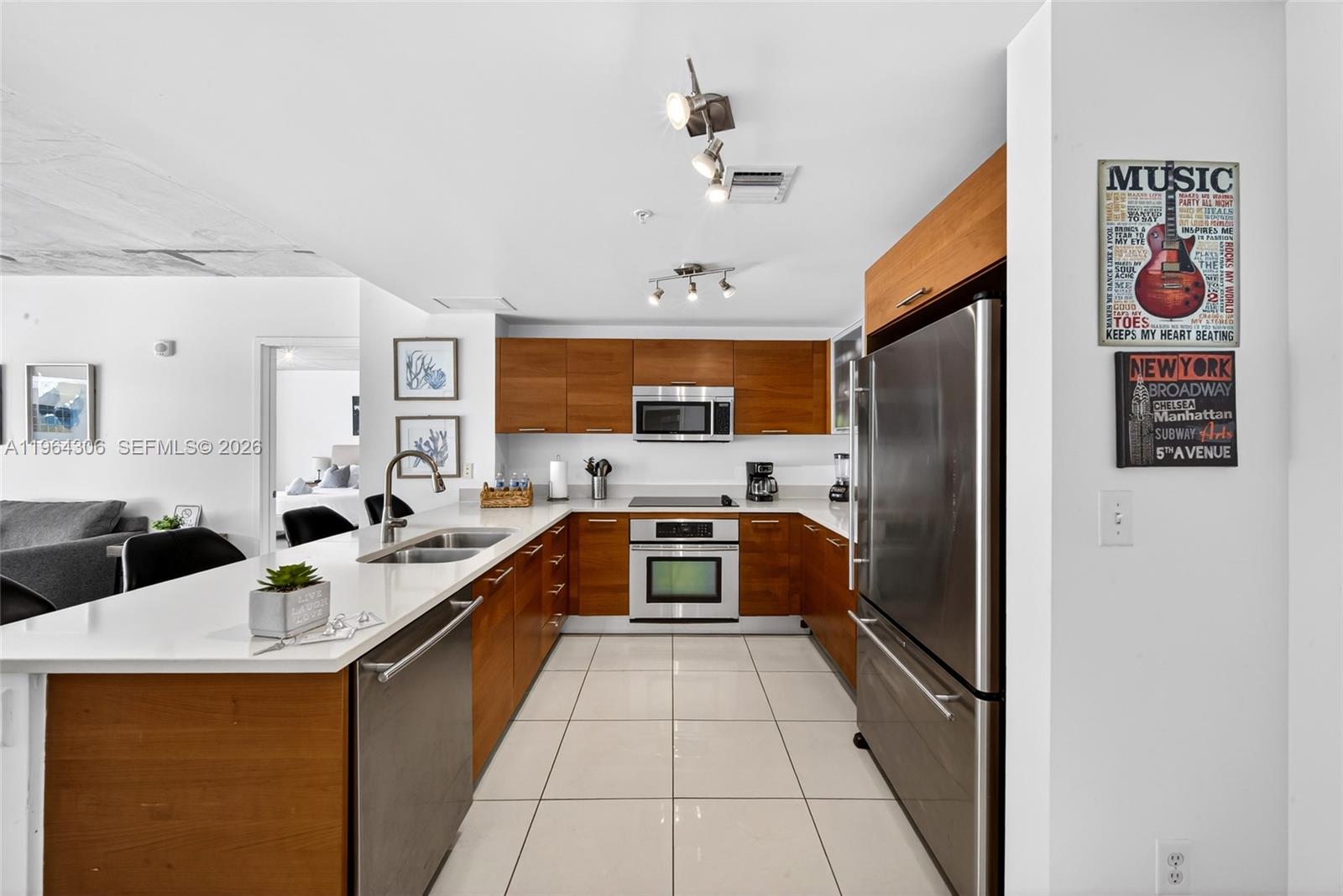 3250 NE 1st Ave #502, Miami FL 33137