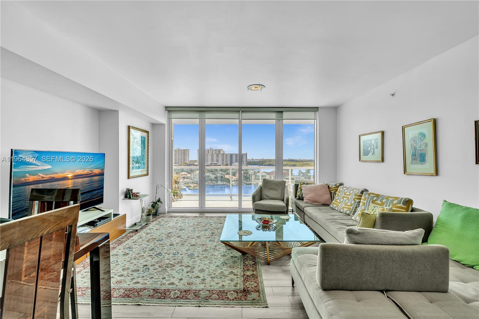 400 Sunny Isles Blvd #907, Sunny Isles Beach FL 33160