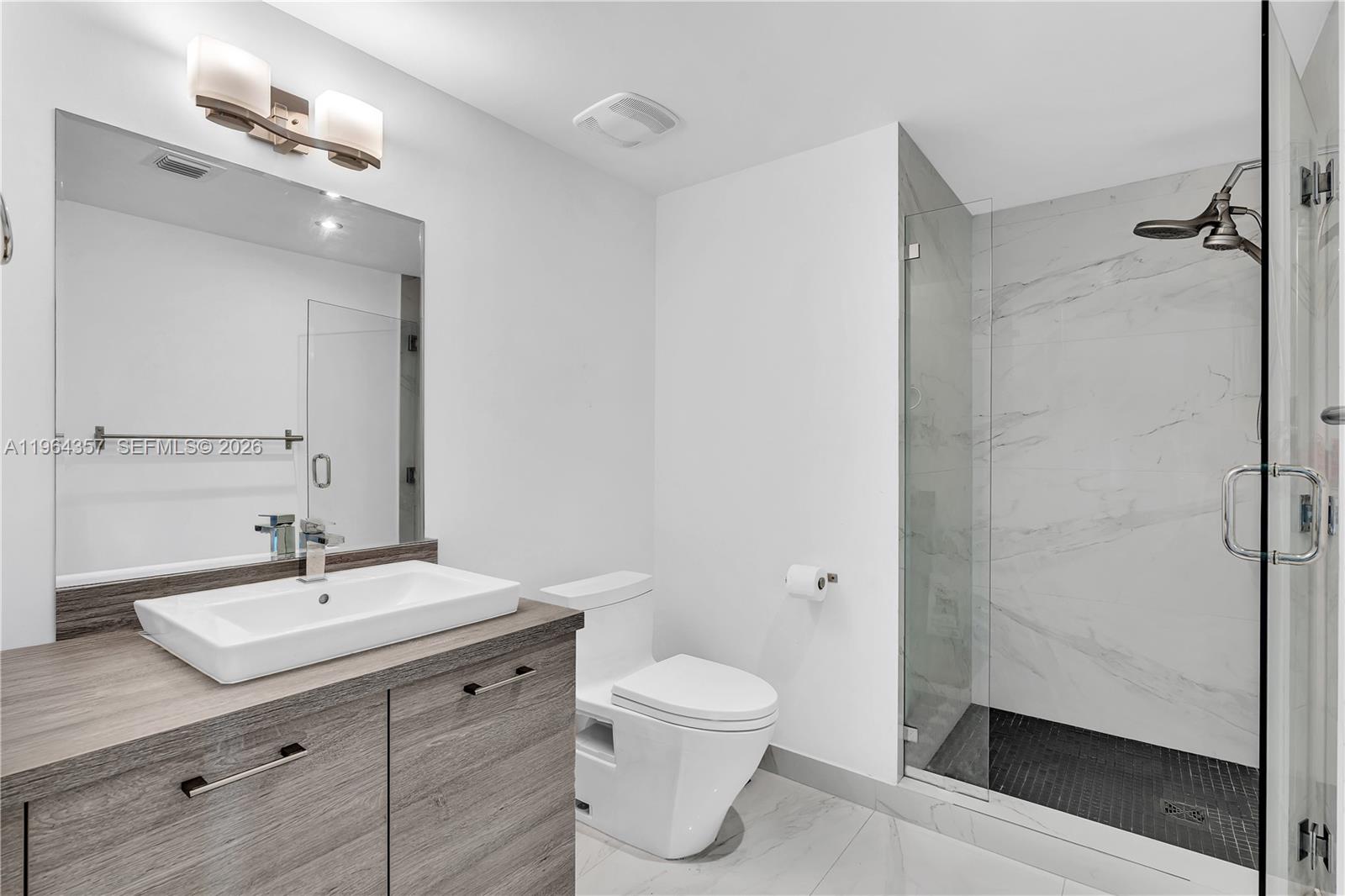 400 Sunny Isles Blvd #907, Sunny Isles Beach FL 33160