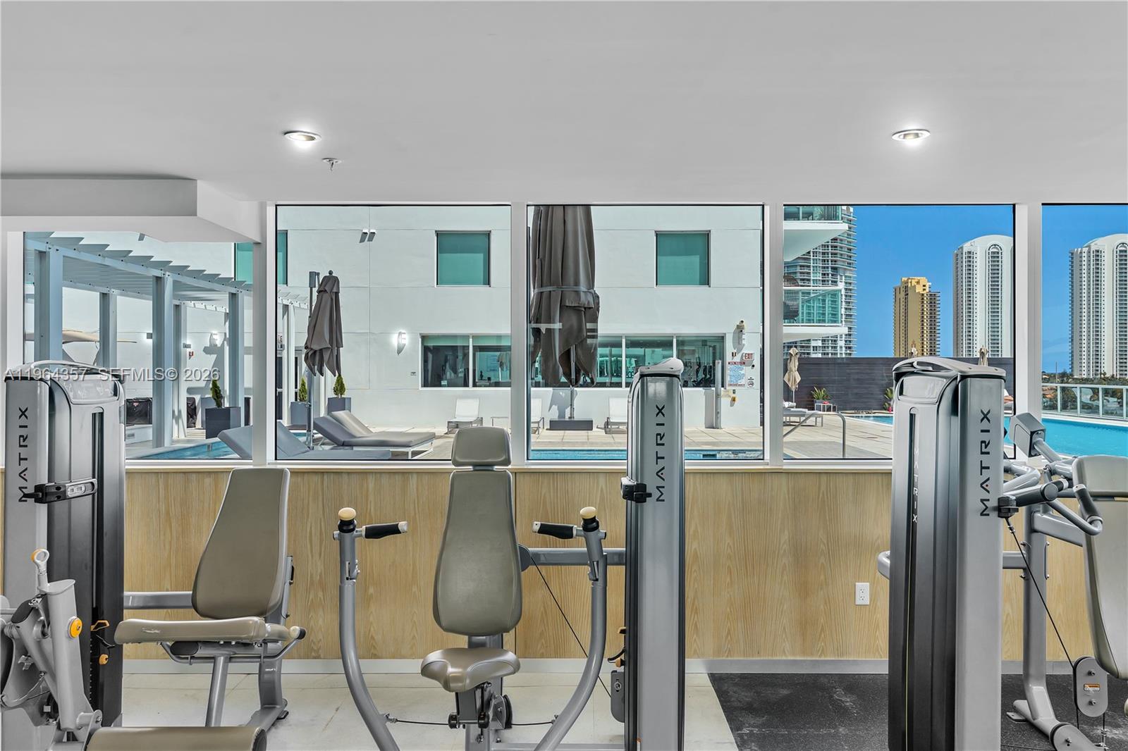 400 Sunny Isles Blvd #907, Sunny Isles Beach FL 33160
