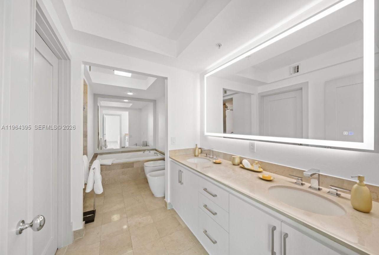 1500 Ocean Dr #1210, Miami Beach FL 33139