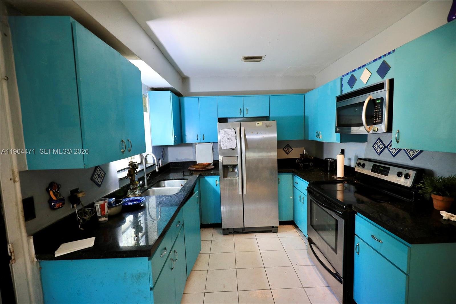 655 NE 82nd St, Miami FL 33138