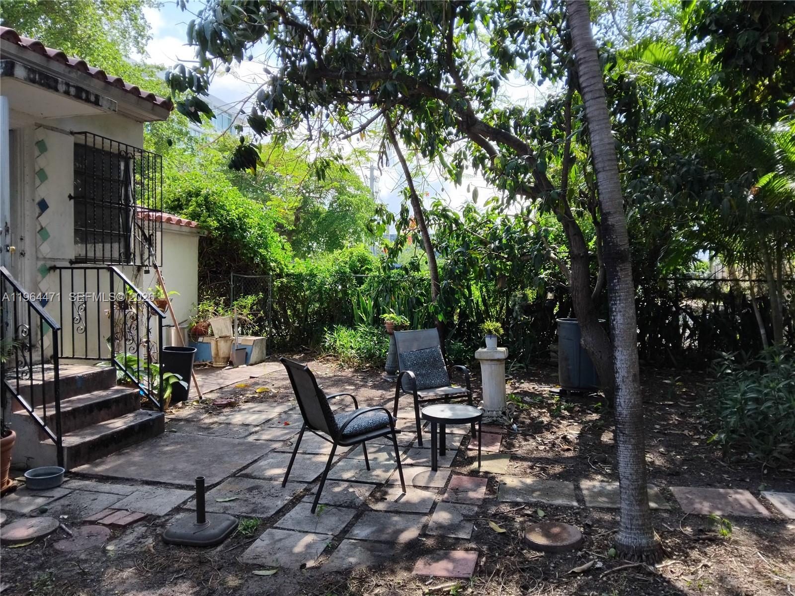 655 NE 82nd St, Miami FL 33138