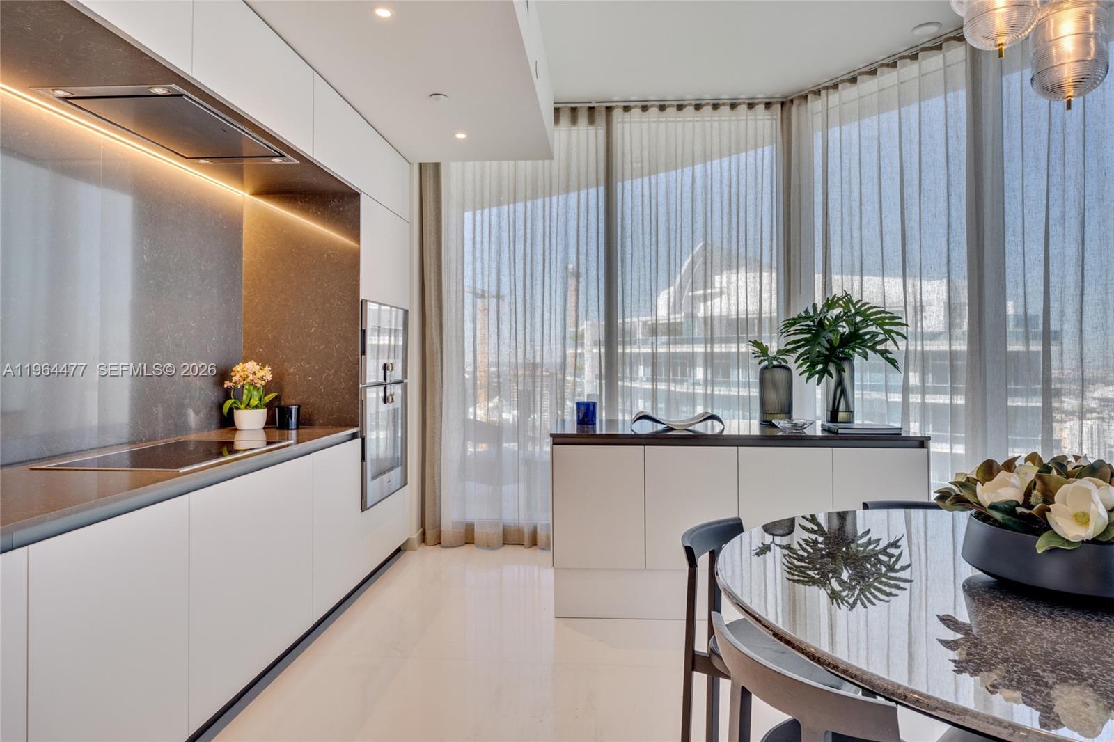 300 Biscayne Blvd Way #5008W, Miami FL 33131