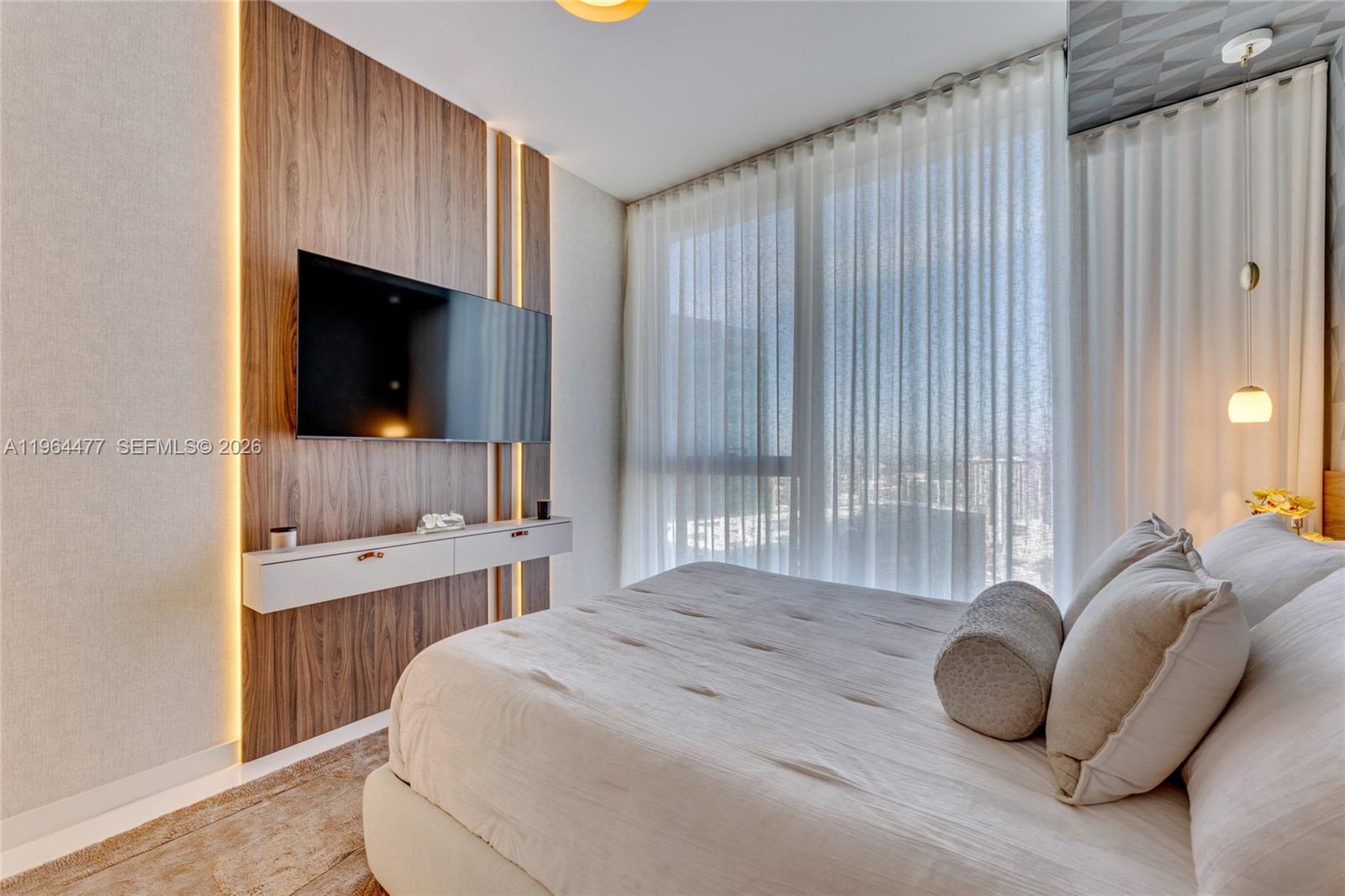 300 Biscayne Blvd Way #5008W, Miami FL 33131